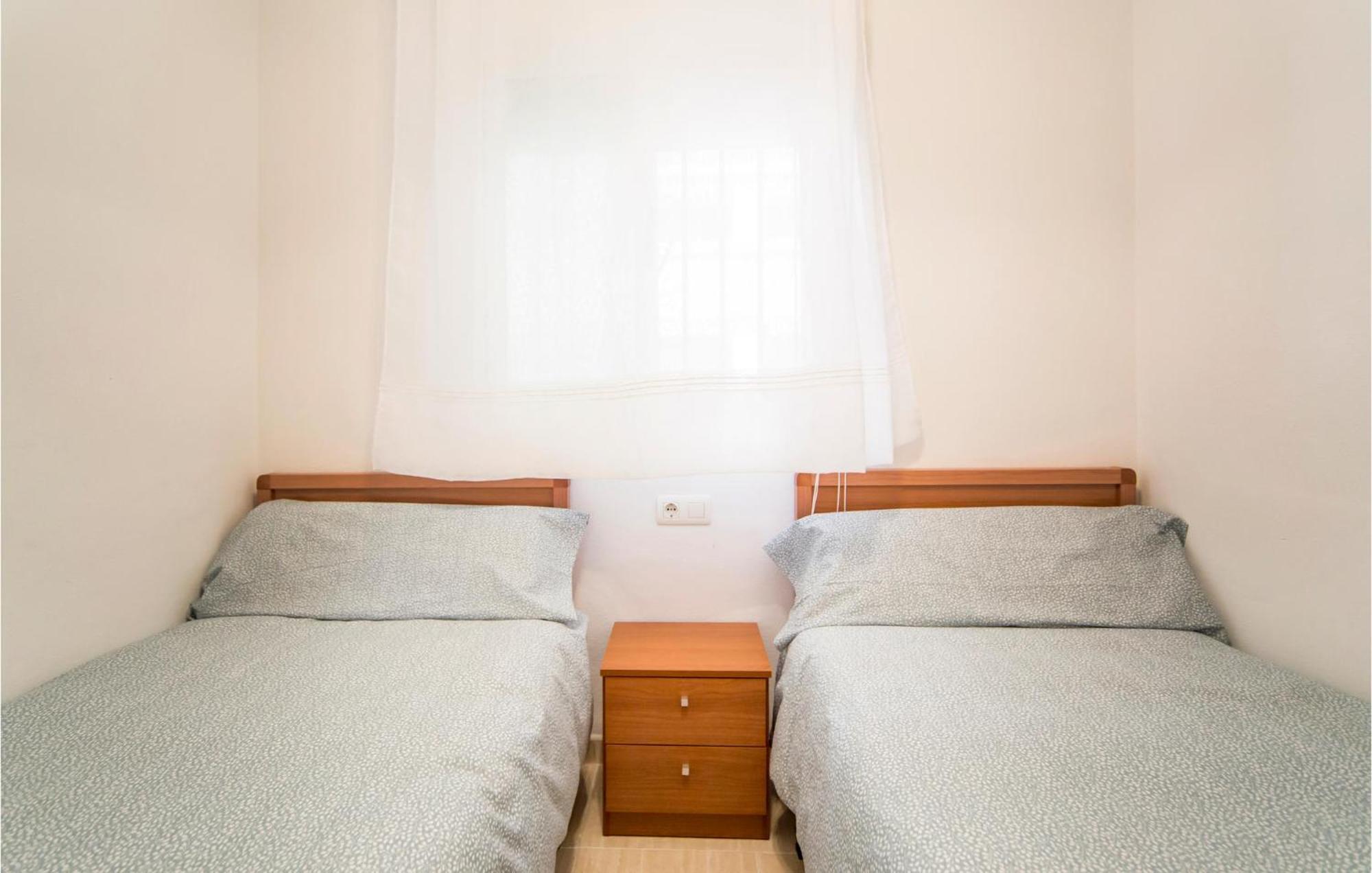 Beautiful Apartment In Oropesa Del Mar With Wifi ภายนอก รูปภาพ