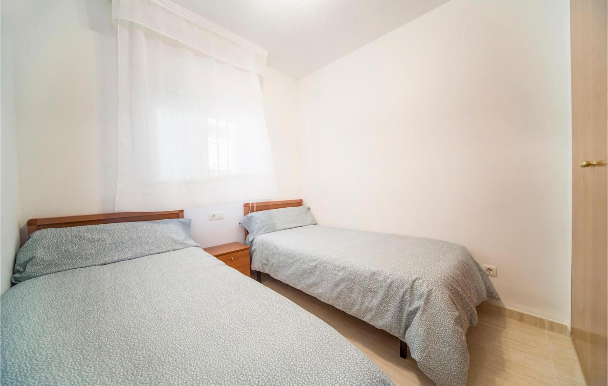 Beautiful Apartment In Oropesa Del Mar With Wifi ภายนอก รูปภาพ
