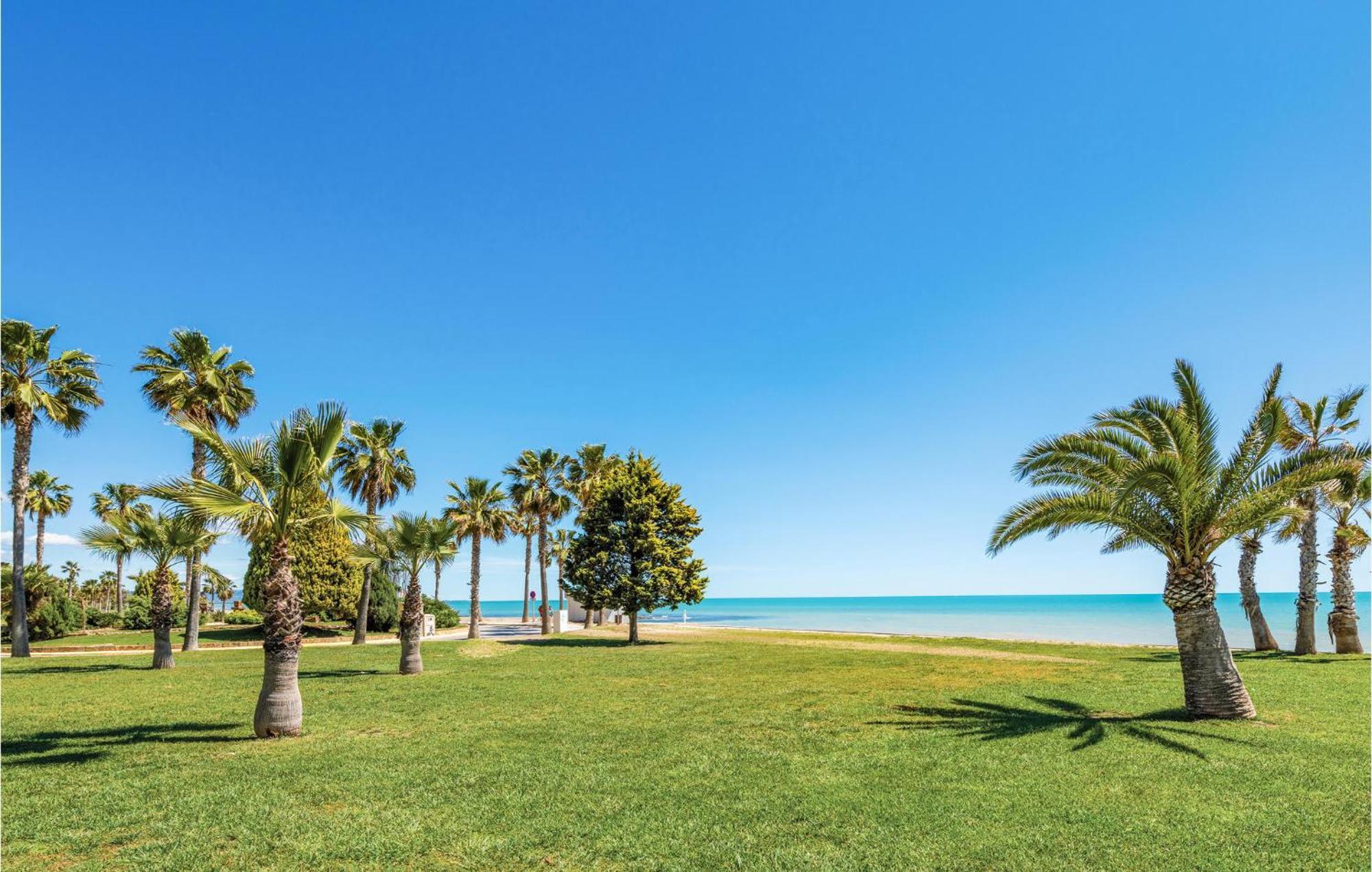 Beautiful Apartment In Oropesa Del Mar With Wifi ภายนอก รูปภาพ